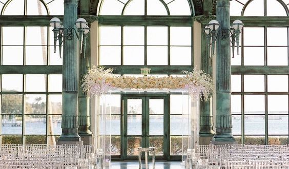 cérémonie en intérieur
